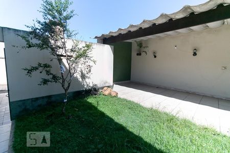 Casa à venda com 290m², 3 quartos e 6 vagas Casa à venda com 290m², 3 quartos e 6 vagasJardim