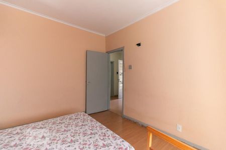 Casa à venda com 290m², 3 quartos e 6 vagas Casa à venda com 290m², 3 quartos e 6 vagasQuarto 1