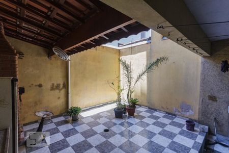 Casa para alugar com 437m², 3 quartos e 1 vaga Casa para alugar com 437m², 3 quartos e 1 vagaQuintal