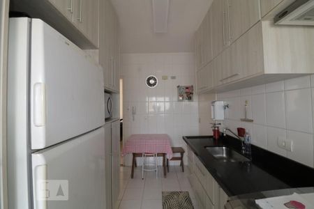Apartamento à venda com 90m², 3 quartos e 3 vagasCozinha e Área de Serviço