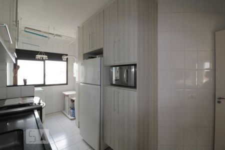 Apartamento à venda com 90m², 3 quartos e 3 vagasCozinha e Área de Serviço