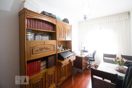 Casa à venda com 308m², 5 quartos e 2 vagasQuarto 1