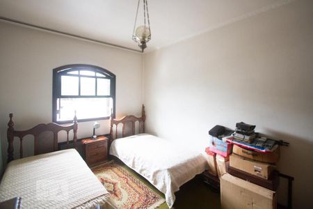 Casa à venda com 308m², 5 quartos e 2 vagasQuarto 3