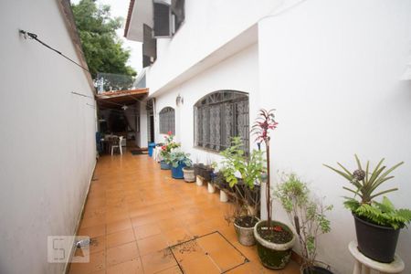 Casa à venda com 308m², 5 quartos e 2 vagasQuintal