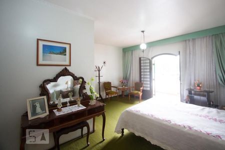 Casa à venda com 308m², 5 quartos e 2 vagasSuíte 2