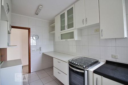 Apartamento à venda com 90m², 3 quartos e 2 vagasCozinha