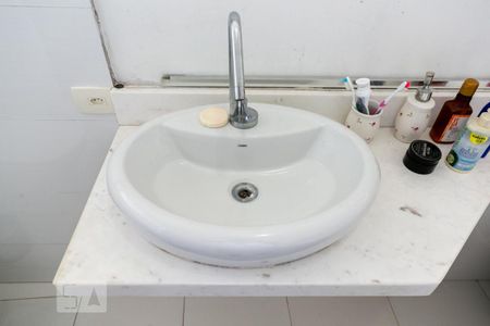 Casa à venda com 796m², 4 quartos e 6 vagas Casa à venda com 796m², 4 quartos e 6 vagasBanheiro da suíte 2