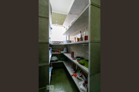 Casa à venda com 796m², 4 quartos e 6 vagas Casa à venda com 796m², 4 quartos e 6 vagasDespensa