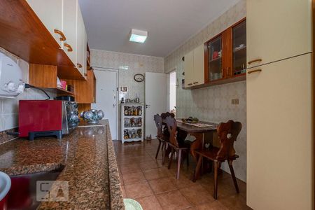 Apartamento à venda com 120m², 2 quartos e 2 vagas Apartamento à venda com 120m², 2 quartos e 2 vagasCozinha