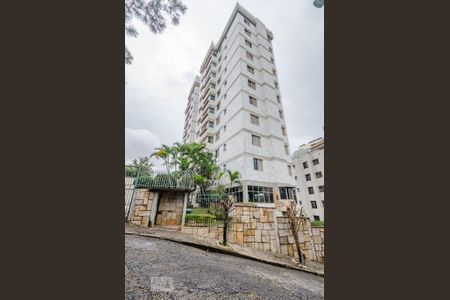 Apartamento à venda com 172m², 4 quartos e 2 vagas Apartamento à venda com 172m², 4 quartos e 2 vagasFachada