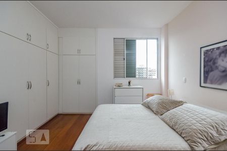 Apartamento à venda com 172m², 4 quartos e 2 vagas Apartamento à venda com 172m², 4 quartos e 2 vagasSuíte