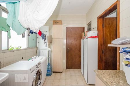 Apartamento à venda com 172m², 4 quartos e 2 vagas Apartamento à venda com 172m², 4 quartos e 2 vagasÁrea de Serviço