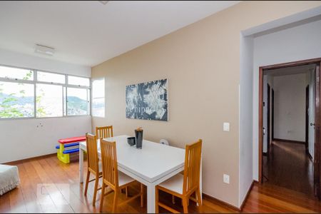 Apartamento à venda com 172m², 4 quartos e 2 vagas Apartamento à venda com 172m², 4 quartos e 2 vagasSala de Jantar