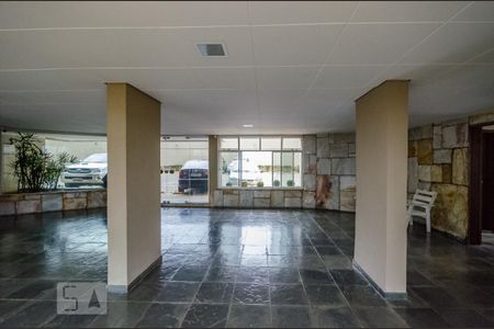 Apartamento à venda com 172m², 4 quartos e 2 vagas Apartamento à venda com 172m², 4 quartos e 2 vagasSalao de Festa