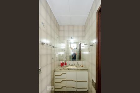 Apartamento à venda com 172m², 4 quartos e 2 vagas Apartamento à venda com 172m², 4 quartos e 2 vagasBanheiro da Suíte