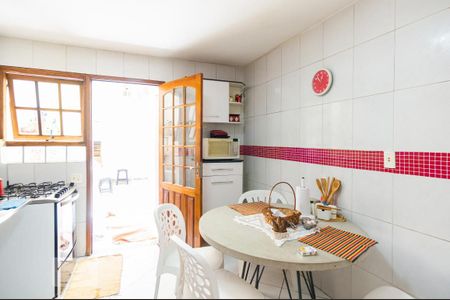 Casa à venda com 101m², 2 quartos e 1 vaga Casa à venda com 101m², 2 quartos e 1 vagaCozinha