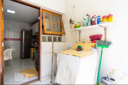 Casa à venda com 101m², 2 quartos e 1 vaga Casa à venda com 101m², 2 quartos e 1 vagaÁrea de Serviço