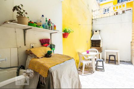 Casa à venda com 101m², 2 quartos e 1 vaga Casa à venda com 101m², 2 quartos e 1 vagaÁrea de Serviço