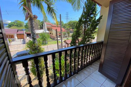 Casa à venda com 239m², 3 quartos e 2 vagasSacada Quarto 4 Suíte