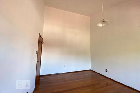 Casa à venda com 239m², 3 quartos e 2 vagasQuarto 2