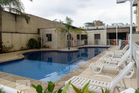 Apartamento à venda com 69m², 3 quartos e 1 vagaÁrea comum - Piscina