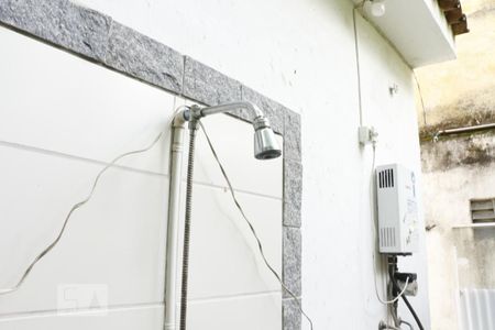 Casa à venda com 180m², 3 quartos e 3 vagasChuveiro