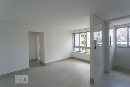 Sala de apartamento para alugar com 2 quartos, 65m² em Funcionários, Belo Horizonte