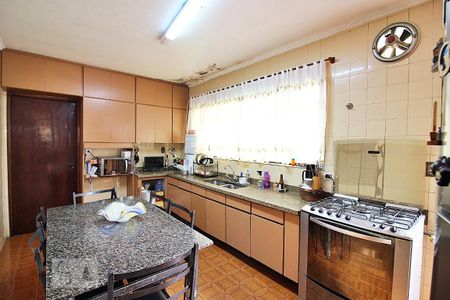 Casa à venda com 181m², 2 quartos e 4 vagasCozinha