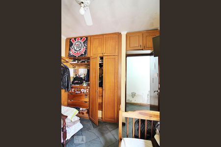 Casa à venda com 181m², 2 quartos e 4 vagasQuarto 2 