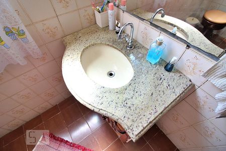 Casa à venda com 181m², 2 quartos e 4 vagasBanheiro Social