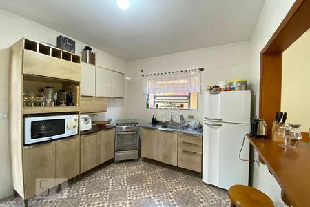 Casa à venda com 75m², 2 quartos e 2 vagasCozinha