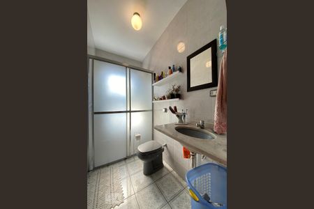 Casa à venda com 75m², 2 quartos e 2 vagasBanheiro 2