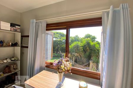 Casa à venda com 75m², 2 quartos e 2 vagasJanela do Quarto 2