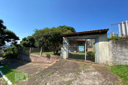 Casa à venda com 75m², 2 quartos e 2 vagasFachada