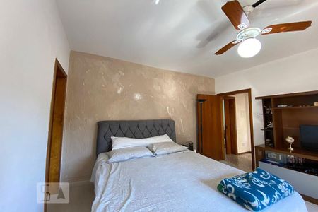 Casa à venda com 75m², 2 quartos e 2 vagasQuarto 1 - Suíte