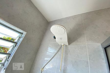 Casa à venda com 75m², 2 quartos e 2 vagasBanheiro 2