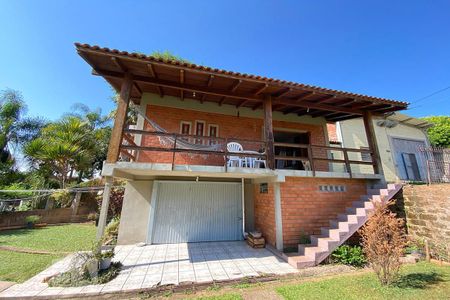 Casa à venda com 75m², 2 quartos e 2 vagasFachada