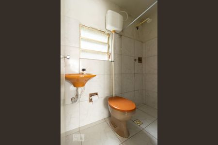 Casa de condomínio para alugar com 85m², 2 quartos e sem vaga Casa de condomínio para alugar com 85m², 2 quartos e sem vagaBanheiro