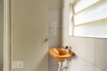 Casa de condomínio para alugar com 85m², 2 quartos e sem vaga Casa de condomínio para alugar com 85m², 2 quartos e sem vagaDetalhe do Banheiro