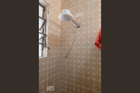 Casa à venda com 360m², 4 quartos e 6 vagas Casa à venda com 360m², 4 quartos e 6 vagasBanheiro 2