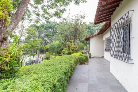 Casa à venda com 360m², 4 quartos e 6 vagas Casa à venda com 360m², 4 quartos e 6 vagasFachada do bloco