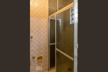 Casa à venda com 360m², 4 quartos e 6 vagas Casa à venda com 360m², 4 quartos e 6 vagasBanheiro 1