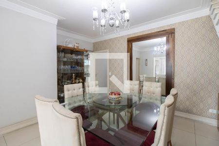 Casa à venda com 263m², 5 quartos e 3 vagasSala