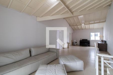 Casa à venda com 263m², 5 quartos e 3 vagasSótão