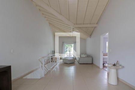 Casa à venda com 263m², 5 quartos e 3 vagasSótão