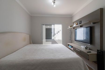 Casa à venda com 263m², 5 quartos e 3 vagasSuíte 1