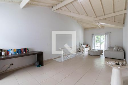 Casa à venda com 263m², 5 quartos e 3 vagasSótão