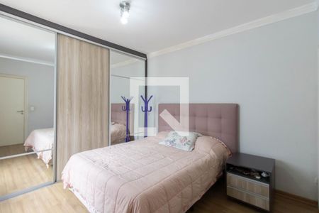 Casa à venda com 263m², 5 quartos e 3 vagasSuíte 2