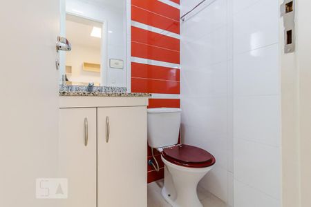 Apartamento à venda com 100m², 3 quartos e 2 vagas Apartamento à venda com 100m², 3 quartos e 2 vagasBanheiro da Suíte 2