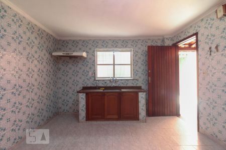 Casa à venda com 110m², 3 quartos e 1 vaga Casa à venda com 110m², 3 quartos e 1 vagaCozinha